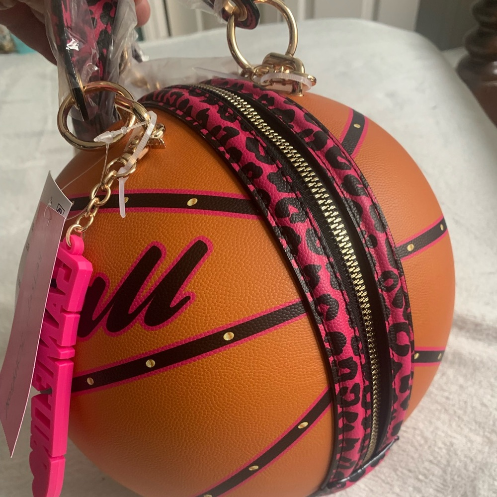 Betsey Johnson Leopard Basketball Kitsch Shoulder Bag Satchel NWT - Picture 10 of 15
